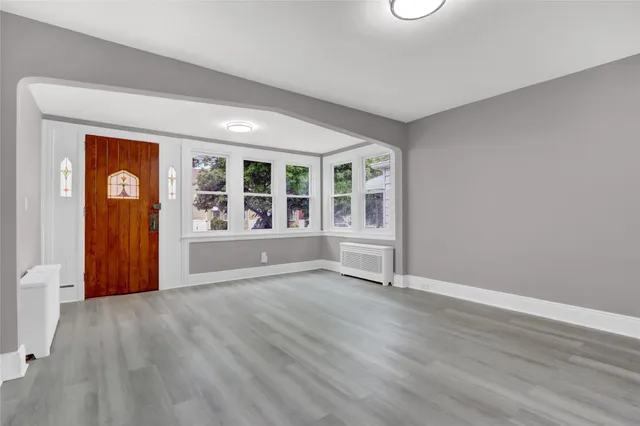 $860,000 | 62-22 80th Road | Glendale