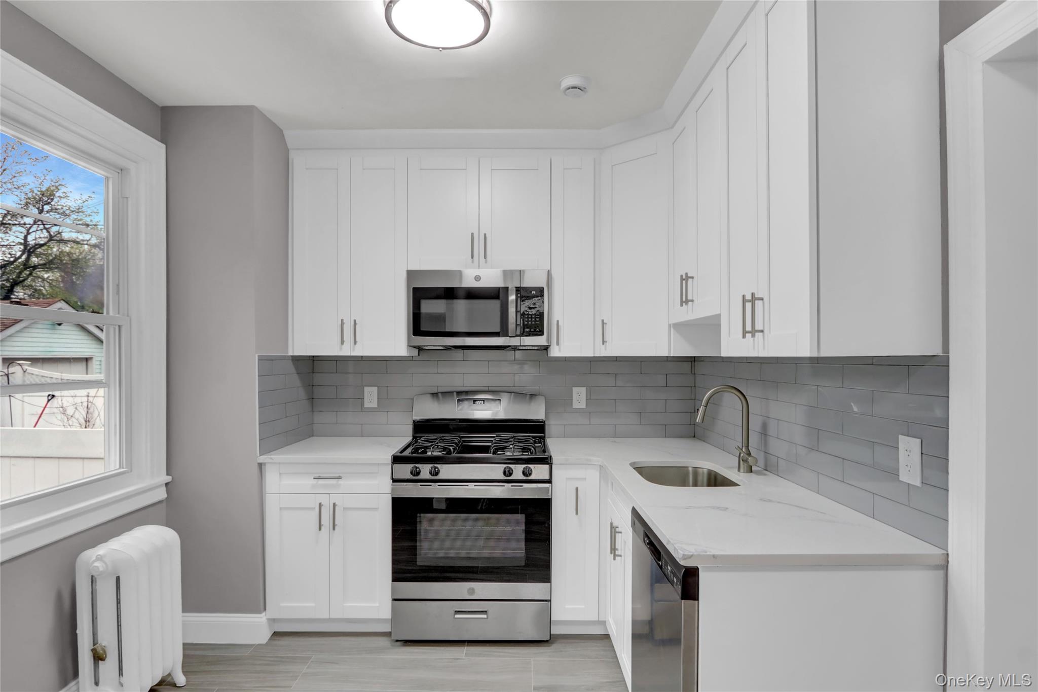 62-22 80th Road Queens, NY 11385 - Photo 8 of 22