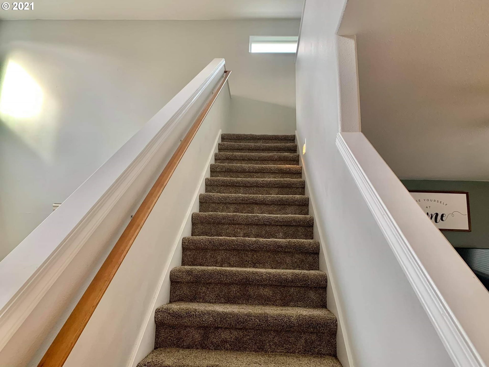 1693 Adelman Loop Eugene, OR 97402 - Photo 19 of 30 Gallery Image 19