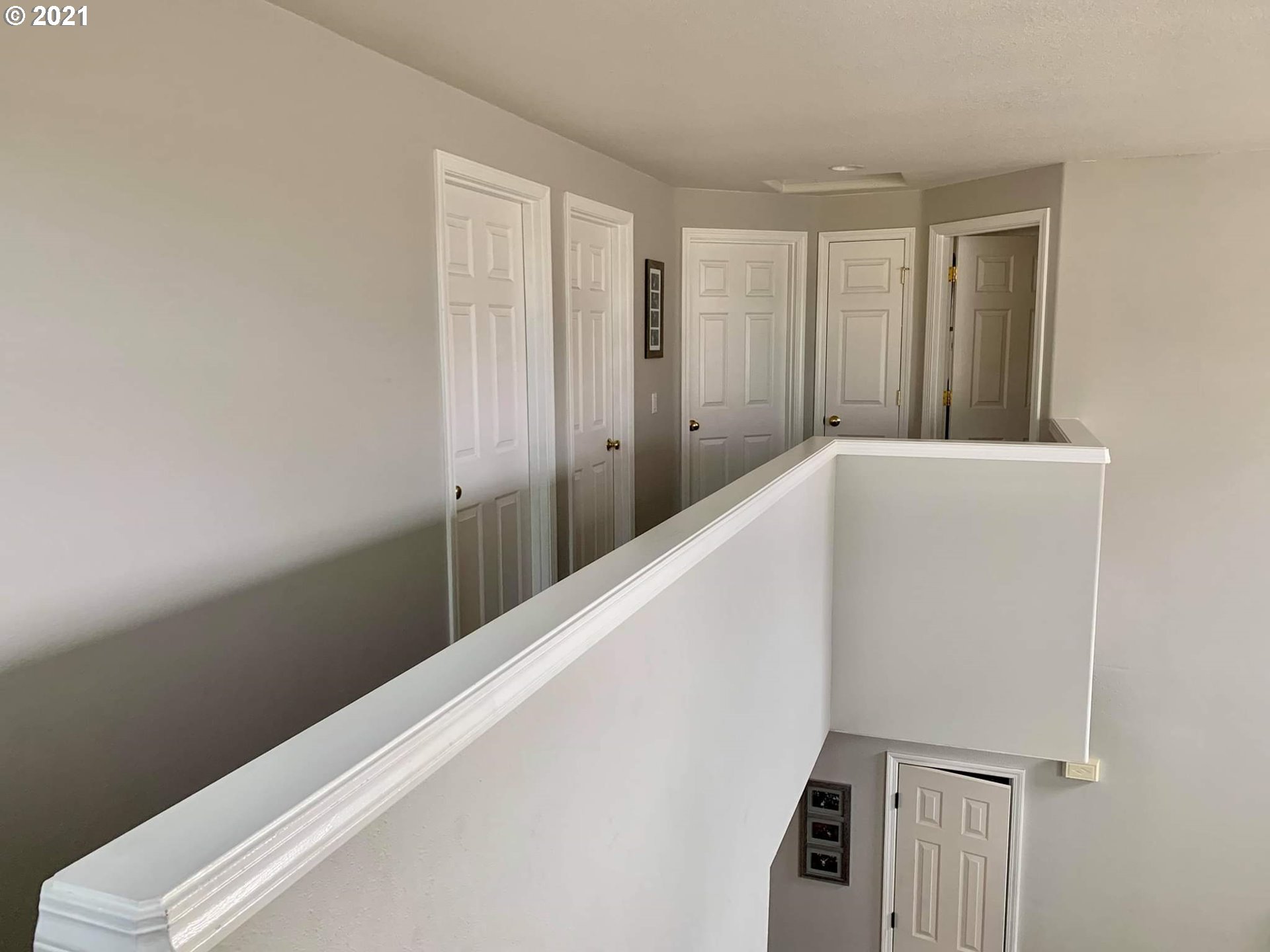 1693 Adelman Loop Eugene, OR 97402 - Photo 20 of 30 Gallery Image 20