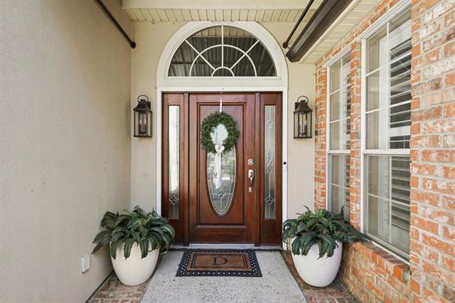 611 Magnolia Ridge Drive East Mandeville, LA 70448 - Photo 2 of 16