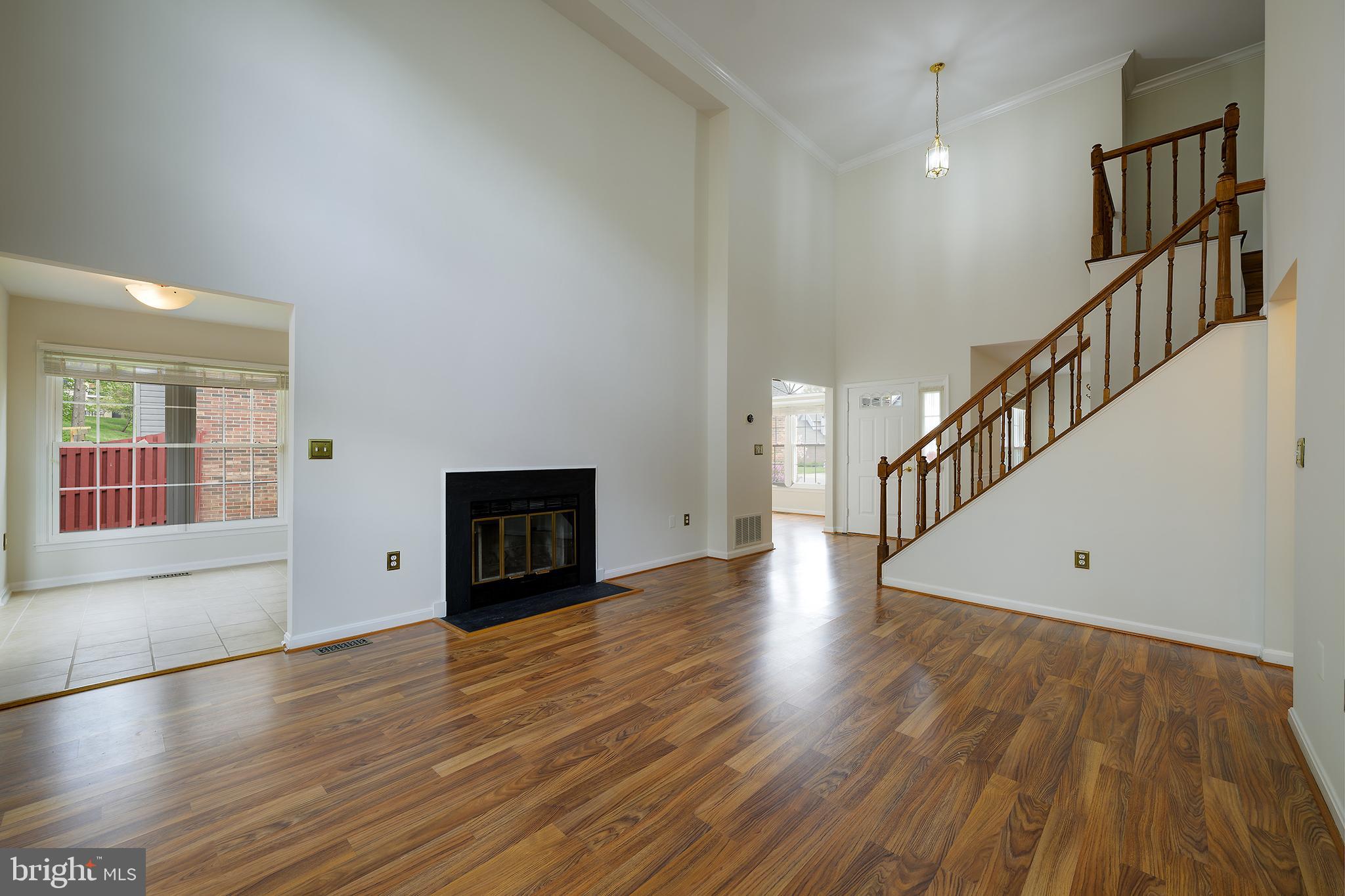 14224 Greenview Drive Laurel, MD 20708 - Photo 5 of 29 Living room