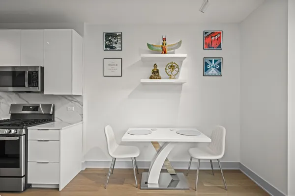 $459,900 | 659 West Randolph Street, Unit 1506, Chicago, IL 60661