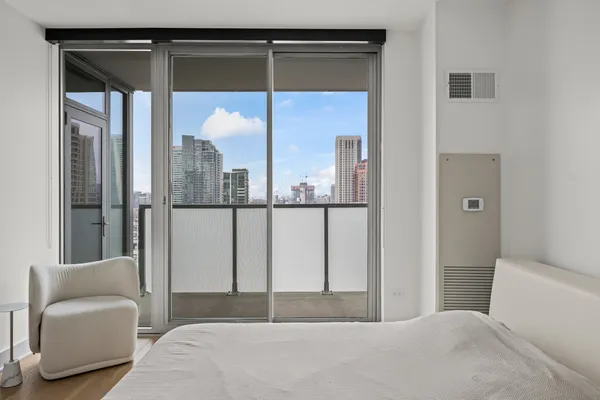 $459,900 | 659 West Randolph Street, Unit 1506, Chicago, IL 60661
