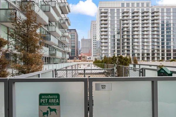 $459,900 | 659 West Randolph Street, Unit 1506, Chicago, IL 60661