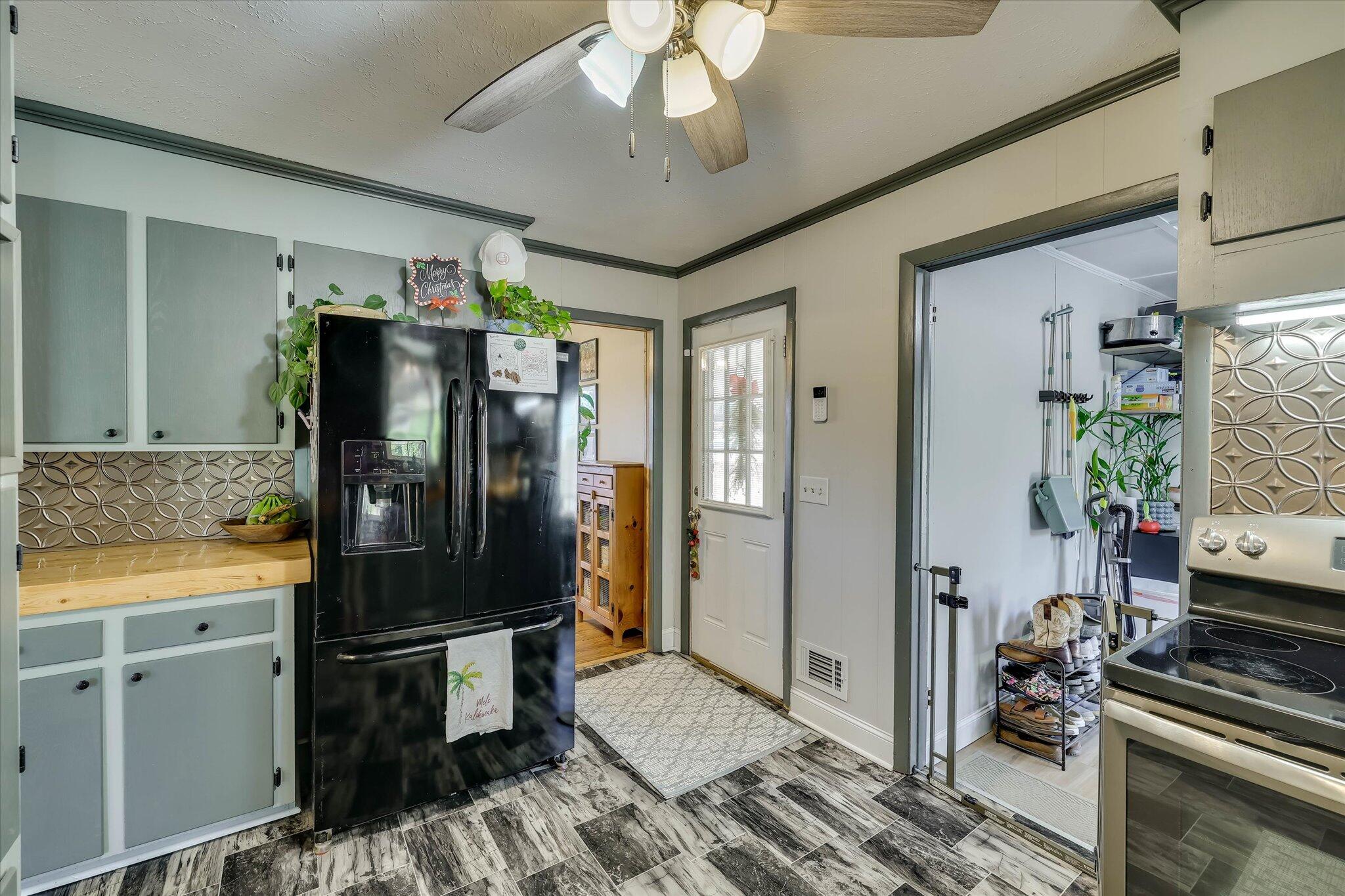 112 Crestview Drive North Augusta, SC 29841 - Photo 3 of 41 16-116