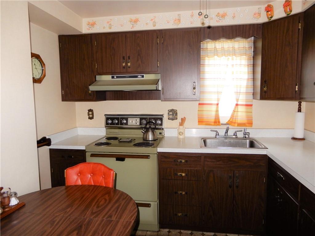 3136 McRoberts Road Pittsburgh, PA 15234 - Photo 7 of 17 Gallery Image 7