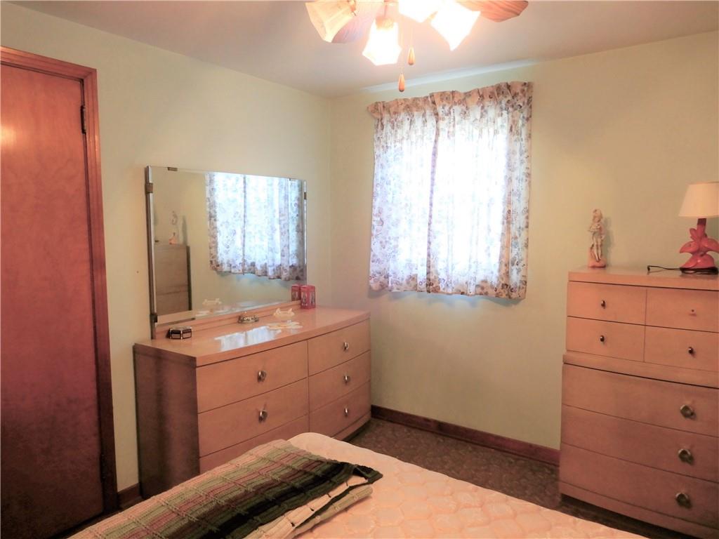 3136 McRoberts Road Pittsburgh, PA 15234 - Photo 9 of 17 Gallery Image 9