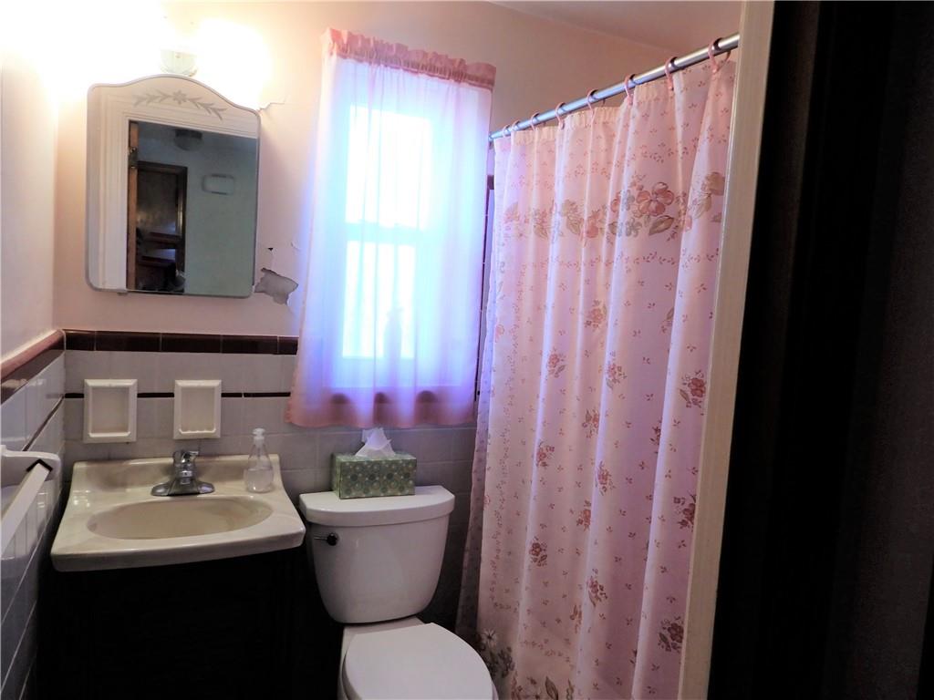 3136 McRoberts Road Pittsburgh, PA 15234 - Photo 10 of 17 Gallery Image 10
