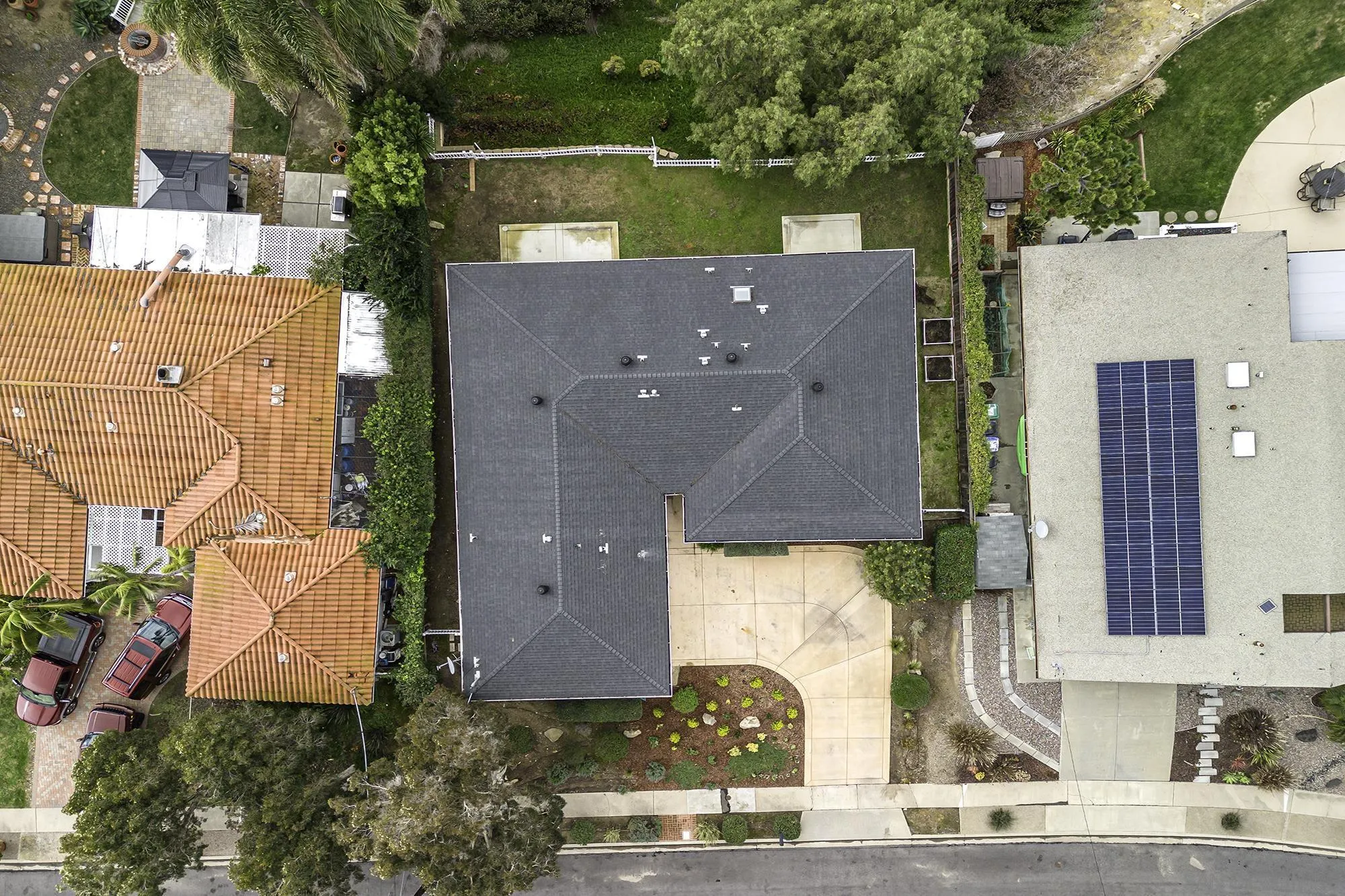 2826 Palomino Circle La Jolla, CA 92037 - Photo 29 of 34 an aerial view of multiple houses with a yard