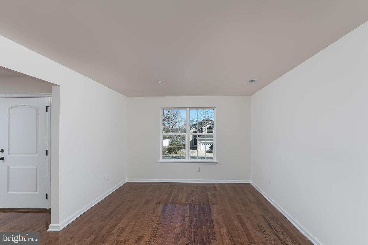 801 Seneca Park Road Baltimore, MD 21220 - Photo 9 of 15 Dining Room