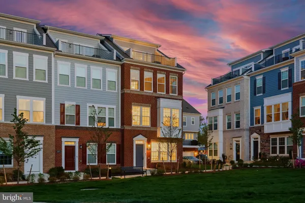 $997,000 | 10817 Cedar Avenue, Fairfax, VA 22030