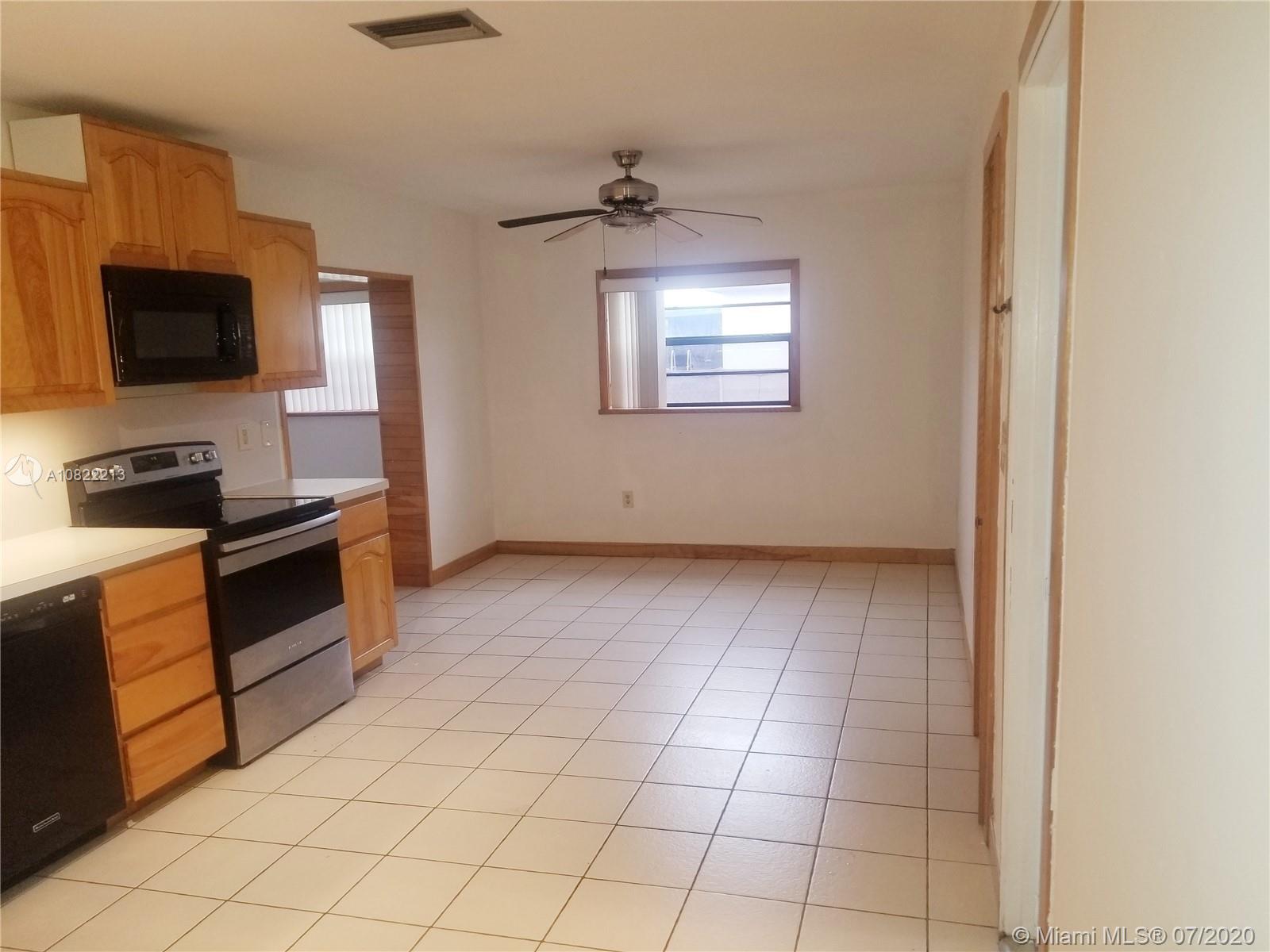 11137 Landsman Street Boca Raton, FL 33428 - Photo 4 of 19