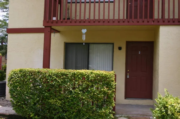 $110,000 | 2070 Northwest 43 Terrace, Unit 3, Lauderhill, FL 33313