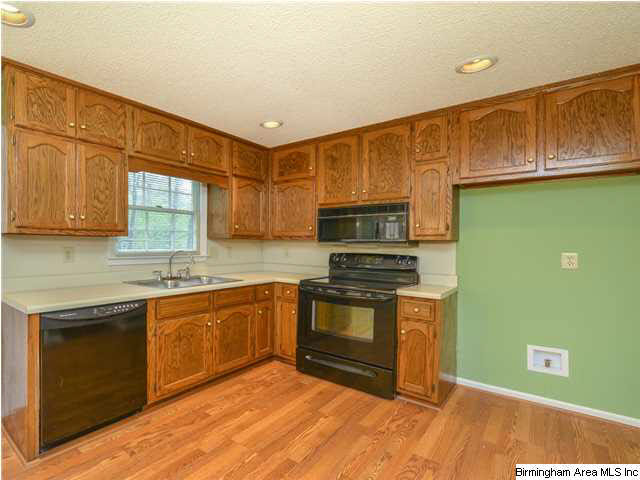 224 Dolphin Circle Alabaster, AL 35007 - Photo 11 of 25