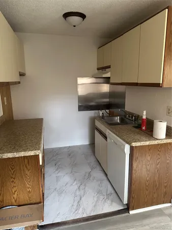 $134,900 | 603 Barclay Manor, Unit 6C, Newburgh, NY 12550