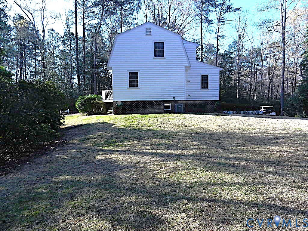 250 Walnut Road Kilmarnock, VA 22482 - Photo 3 of 31