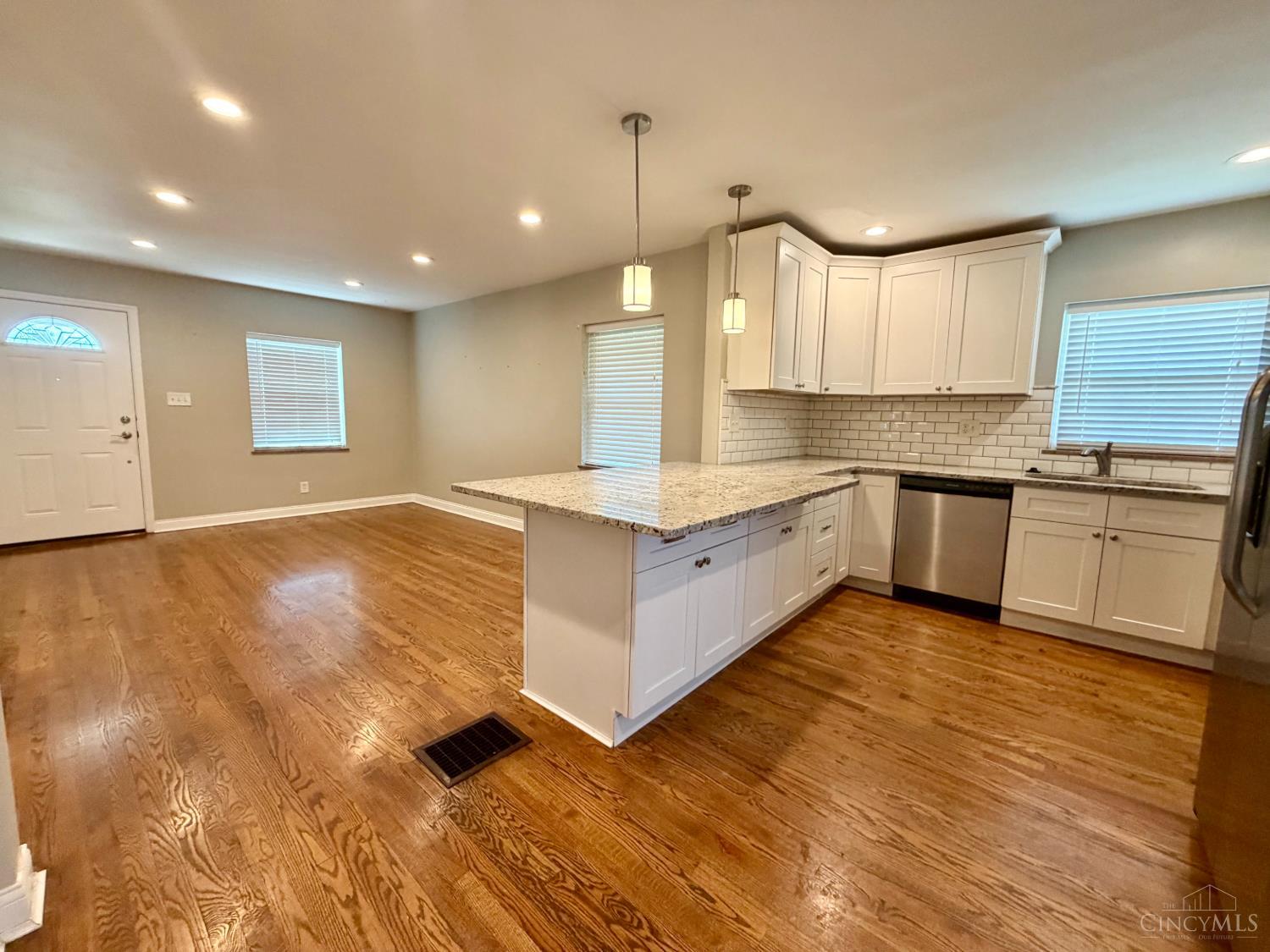 4624 Hunt Road Blue Ash, OH 45242 - Photo 3 of 13