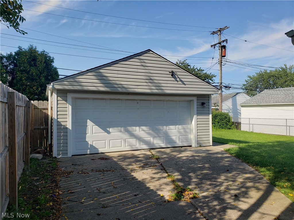15509 Wingate Road Maple Heights, OH 44137 - Photo 2 of 22 Gallery Image 2
