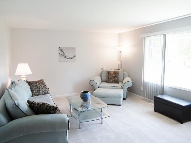 11454 Allison Road Milan, MI 48160 - Photo 4 of 20 20358460-3.JPG