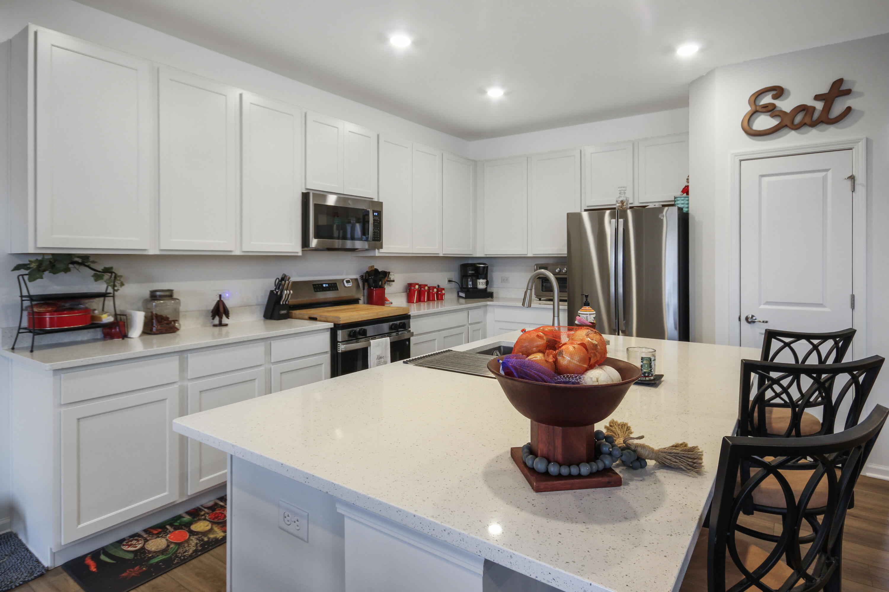 8528 Redmond Street Lowell, IN 46356 - Photo 4 of 25 3000x2000