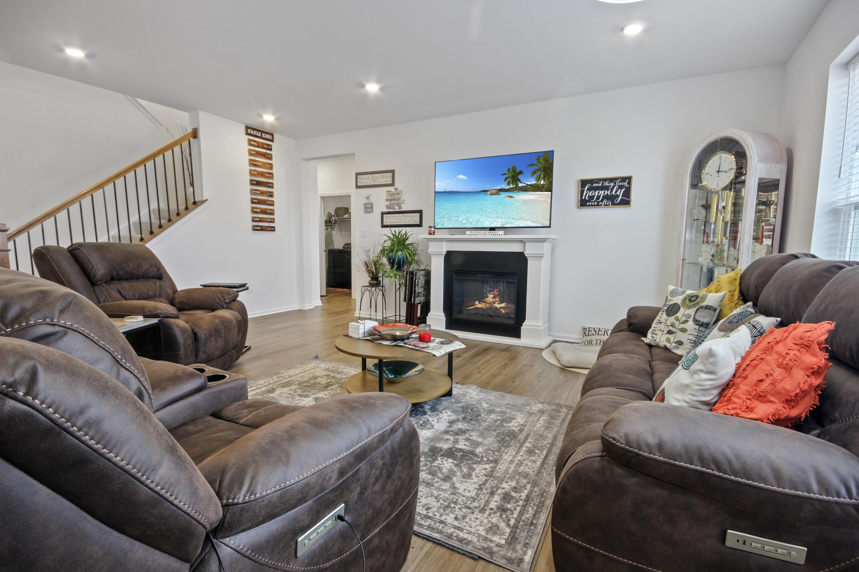 8528 Redmond Street Lowell, IN 46356 - Photo 9 of 25 3000x2000