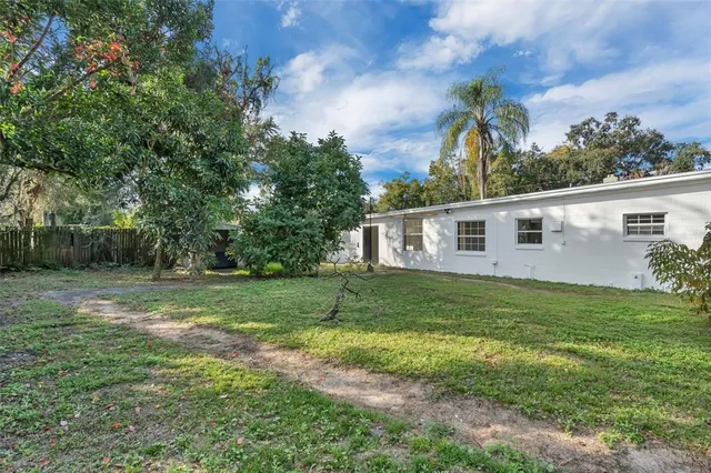 $1,900 | 833 Pinedale Avenue, Orlando, FL 32808