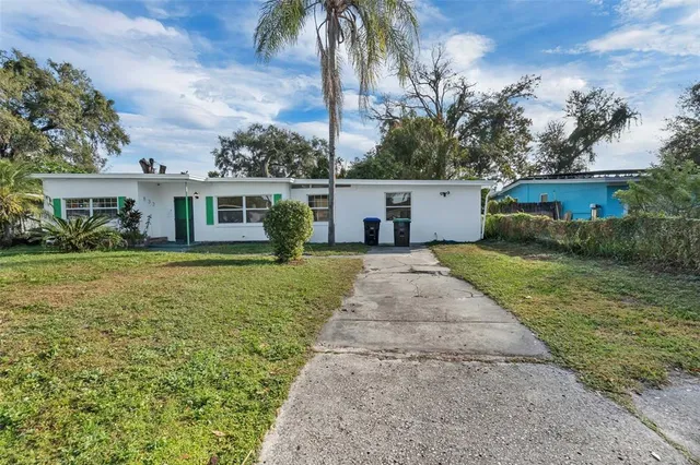 $1,900 | 833 Pinedale Avenue, Orlando, FL 32808