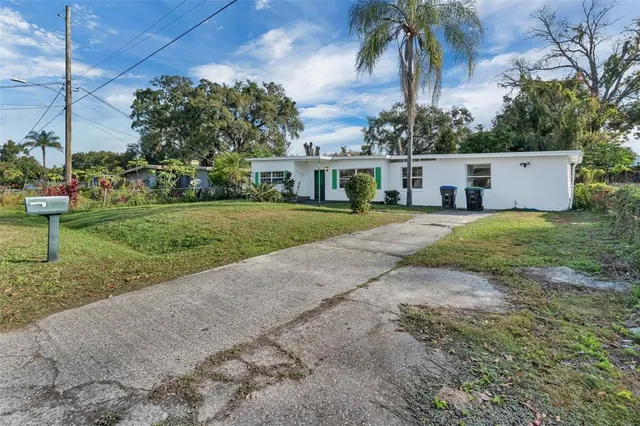 $1,900 | 833 Pinedale Avenue, Orlando, FL 32808