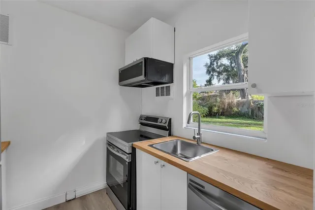 $1,900 | 833 Pinedale Avenue, Orlando, FL 32808