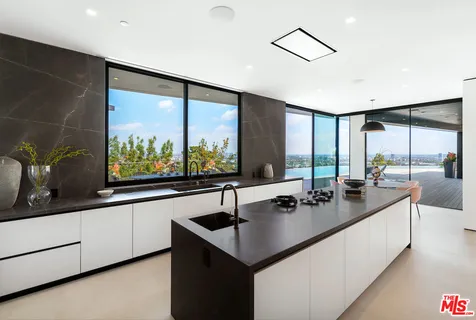 $23,500,000 | 8116 Laurel View Drive, Los Angeles, CA 90069