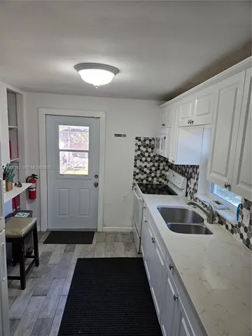 $3,800 | Highland Garden, Hollywood, FL 33020