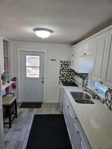 $3,800 | Highland Garden, Hollywood, FL 33020