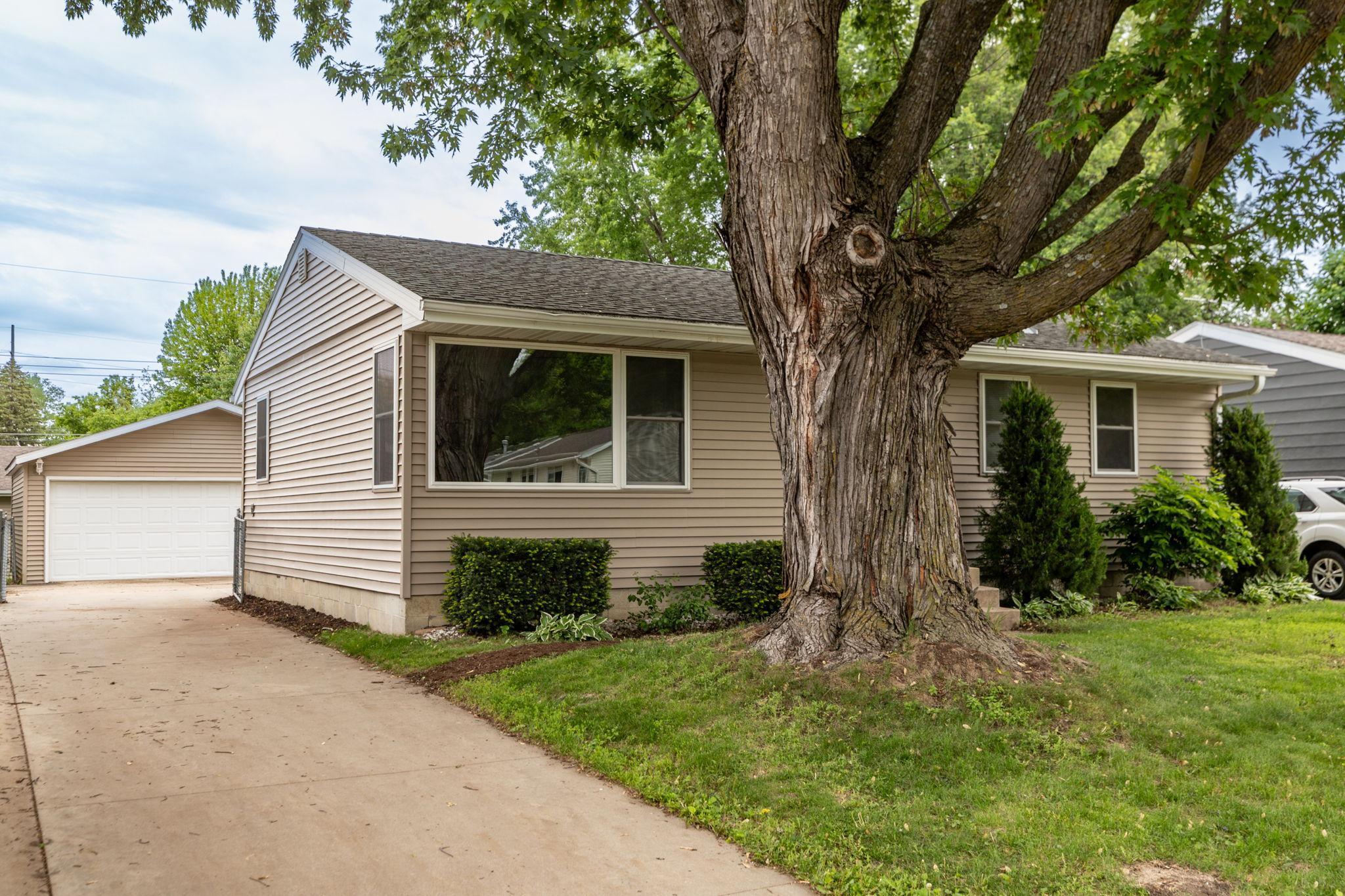 182 37th Avenue Northwest Rochester, MN 55901 - Photo 1 of 1