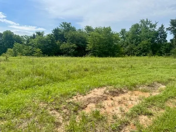 $39,900 | 37 Red Bird Lane, Colbert, OK 74733