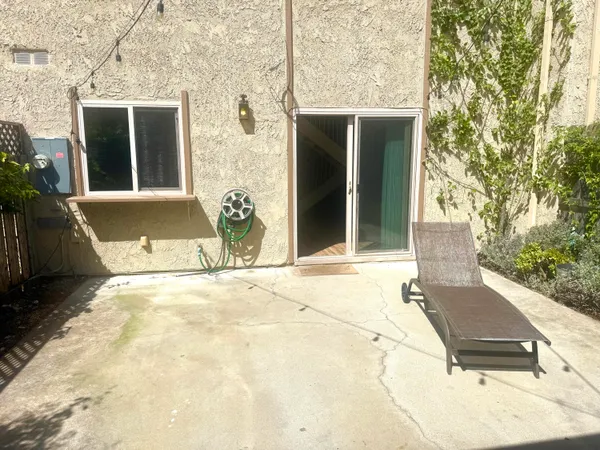 $4,250 | 6088 Jacaranda Way, Unit C, Carpinteria, CA 93013