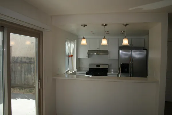 $4,250 | 6088 Jacaranda Way, Unit C, Carpinteria, CA 93013