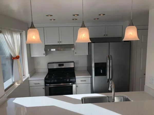 $4,250 | 6088 Jacaranda Way, Unit C, Carpinteria, CA 93013