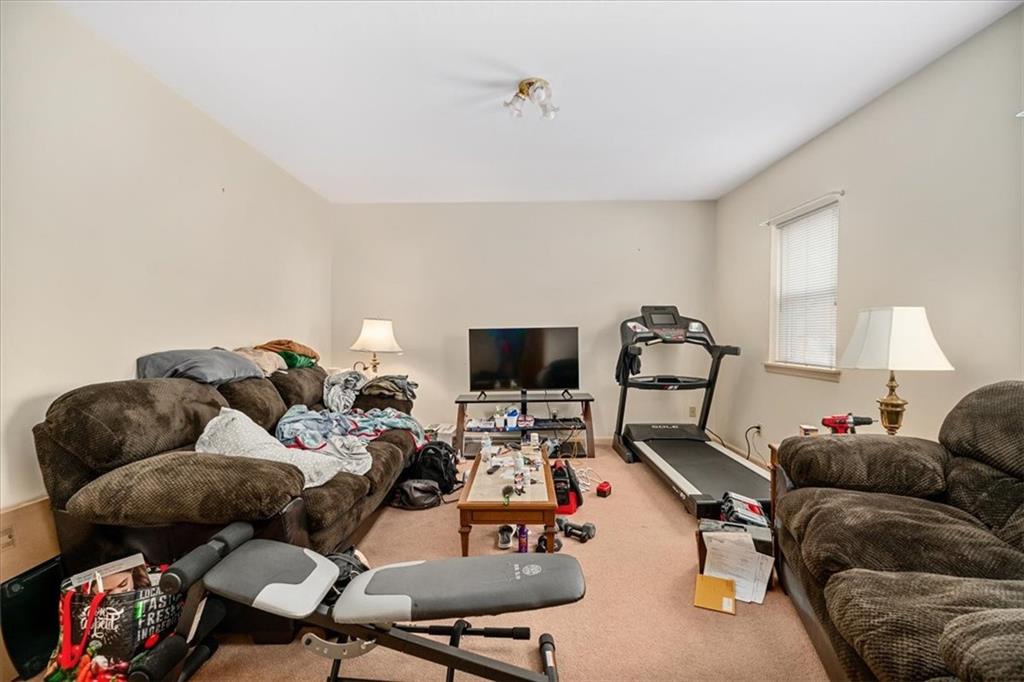 459 Webster Street Rochester, PA 15074 - Photo 9 of 24