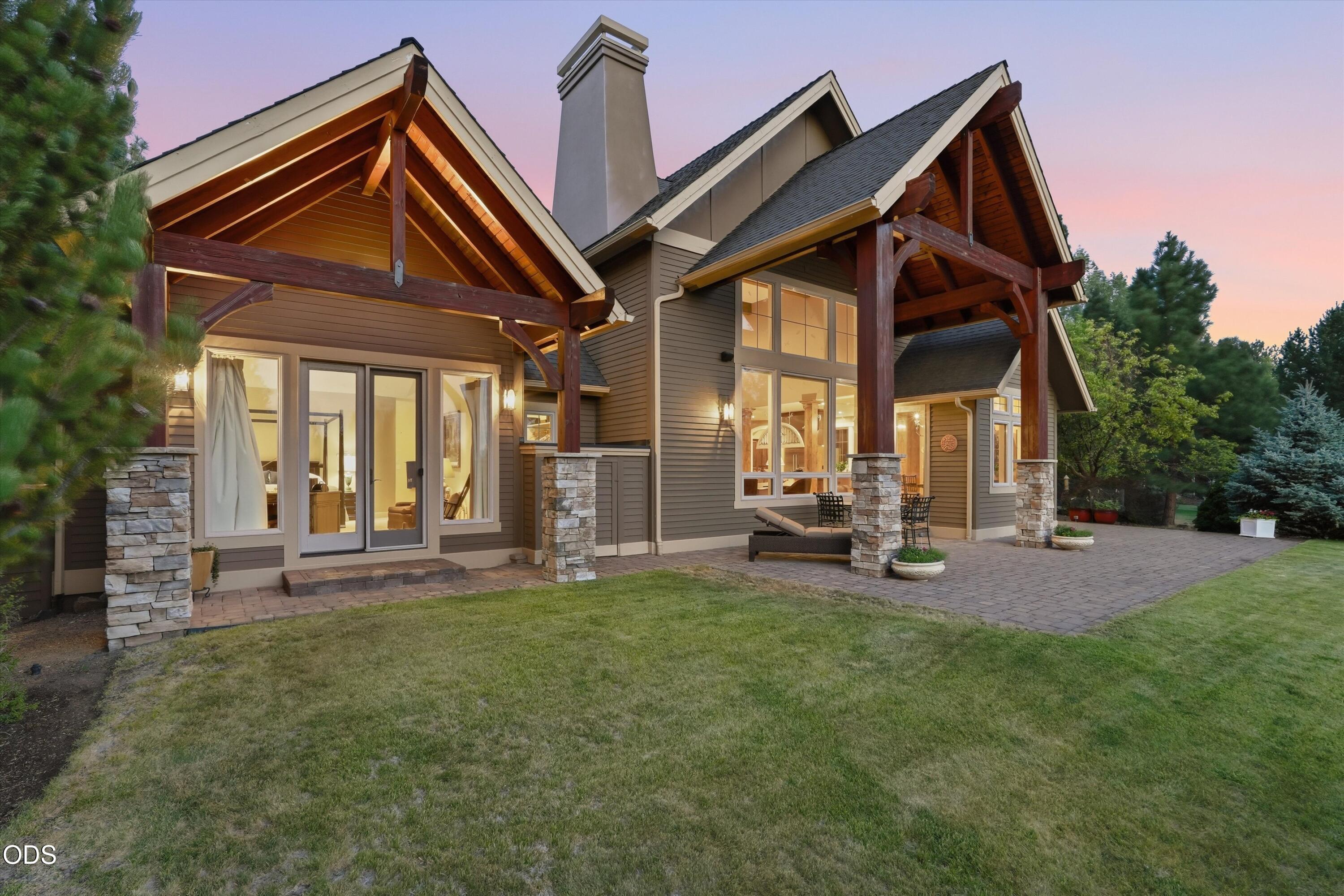 20100 Star Fire Ridge Court Bend, OR 97702 - Photo 4 of 69 Gallery Image 4