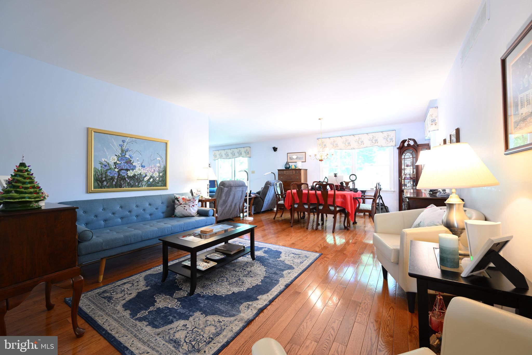 111 Jason Court Delran, NJ 08075 - Photo 4 of 15
