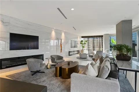 $1,795,000 | 3107 Peachtree Road Northeast, Unit 1005, Atlanta, GA 30305