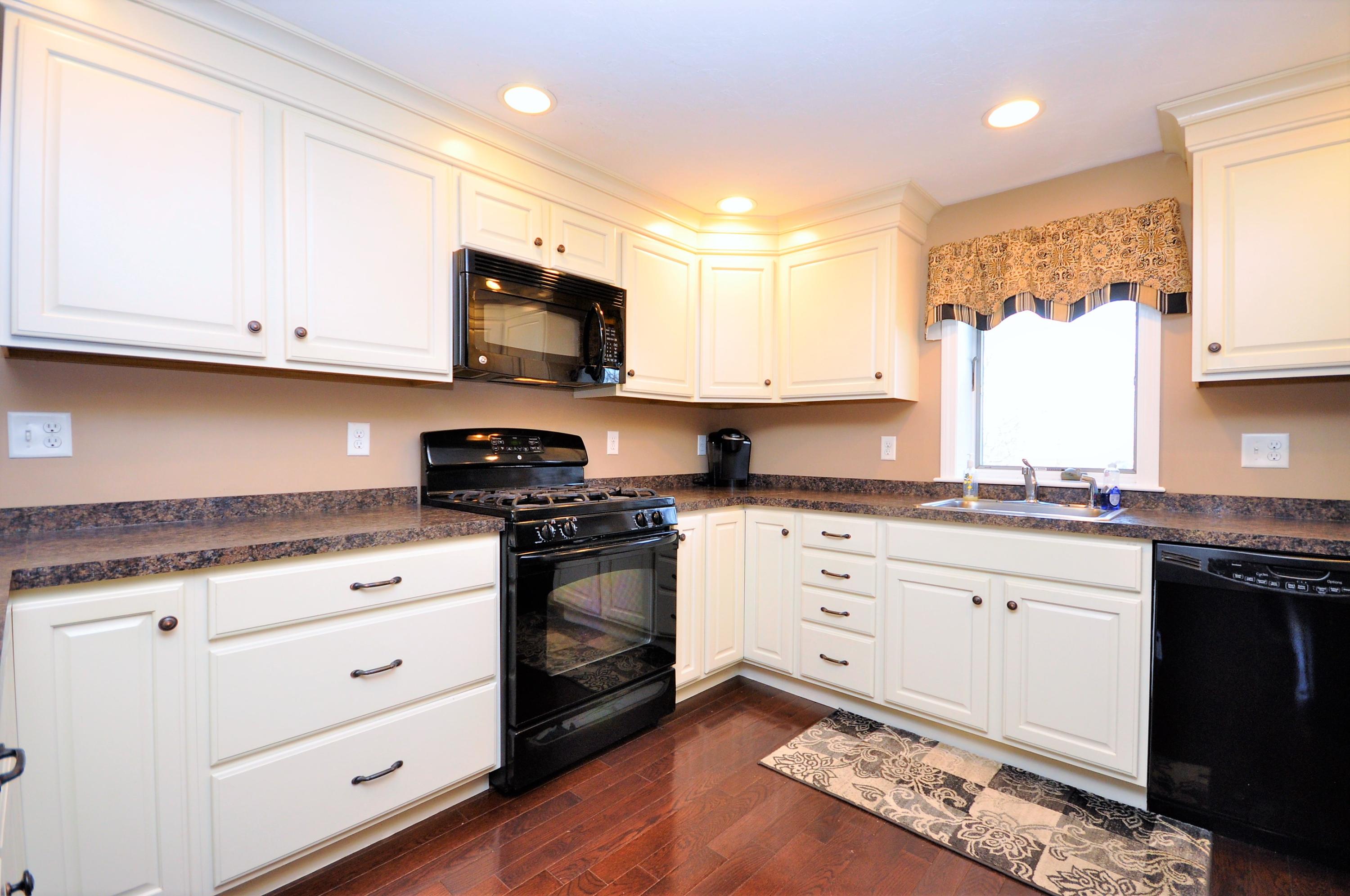 2 McGrath Road Sagamore Beach, MA 02562 - Photo 13 of 21 _DSC0651
