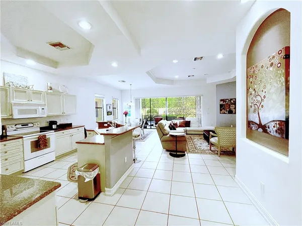 $3,900 | 1366 Serrano Circle, Naples, FL 34105