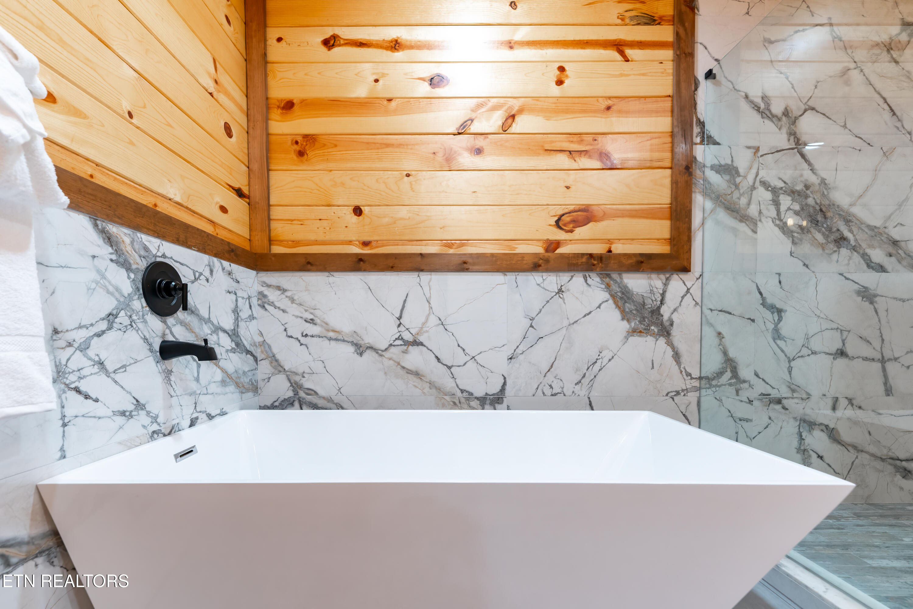 2028 Smoky Cove Road Sevierville, TN 37876 - Photo 11 of 40 _DSC7706-Edit