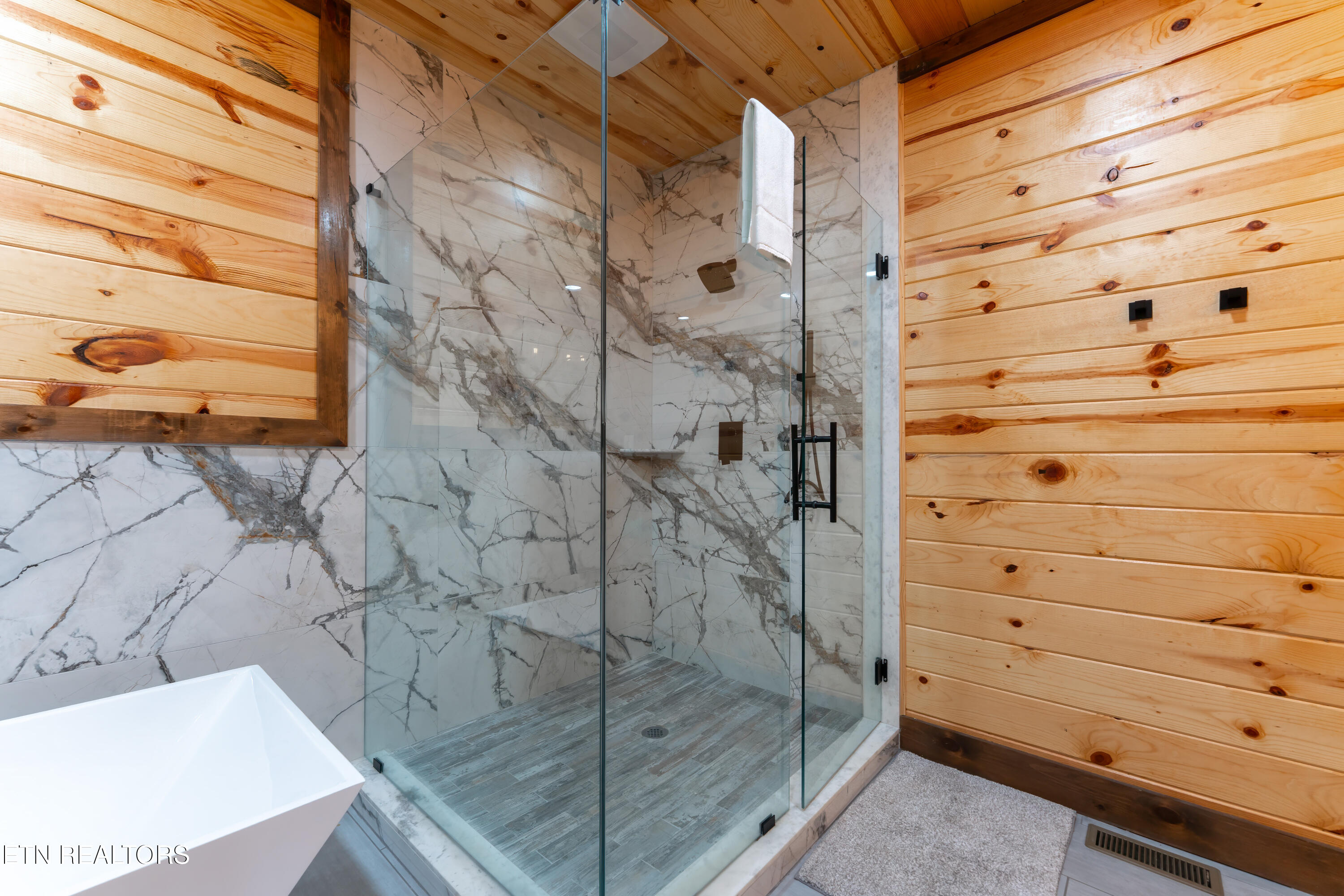 2028 Smoky Cove Road Sevierville, TN 37876 - Photo 12 of 40 _DSC7705-Edit