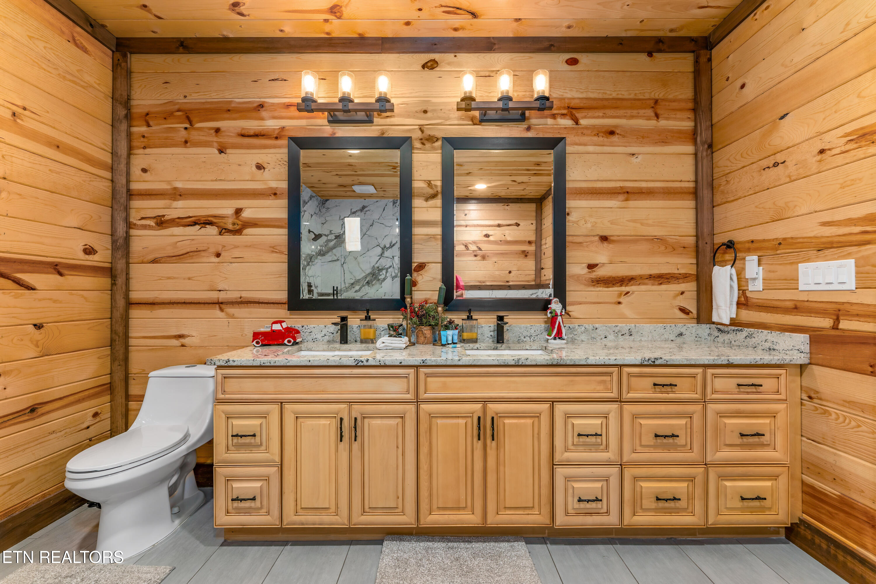 2028 Smoky Cove Road Sevierville, TN 37876 - Photo 13 of 40 _DSC7702-Edit-Edit