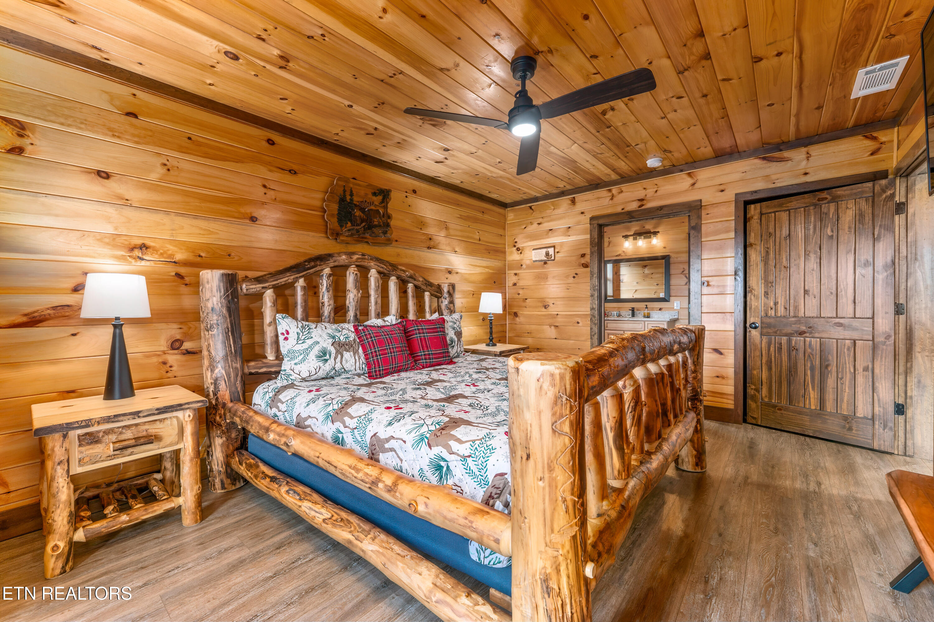 2028 Smoky Cove Road Sevierville, TN 37876 - Photo 17 of 40 _DSC7746-Edit-Edit