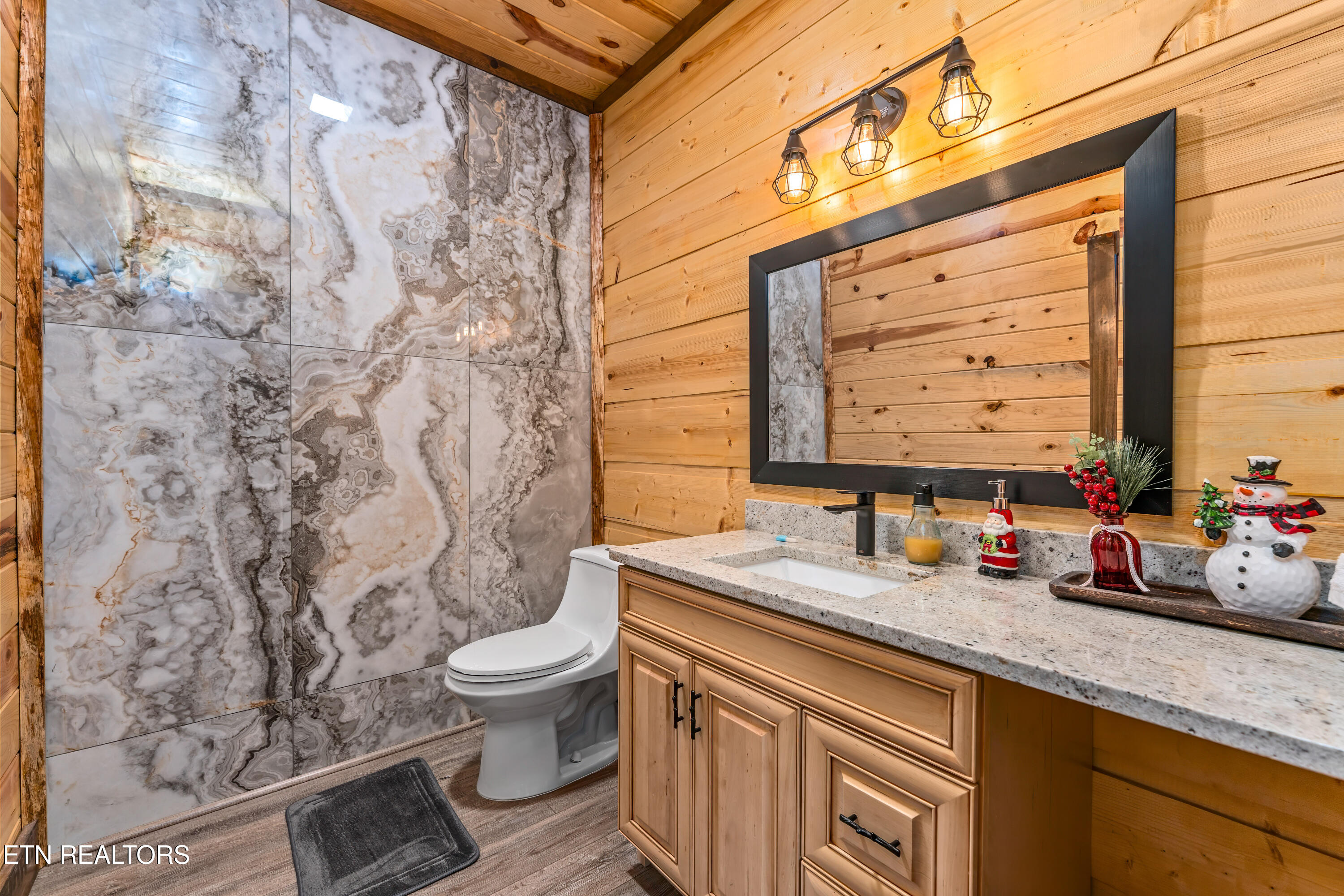 2028 Smoky Cove Road Sevierville, TN 37876 - Photo 18 of 40 _DSC7692-Edit