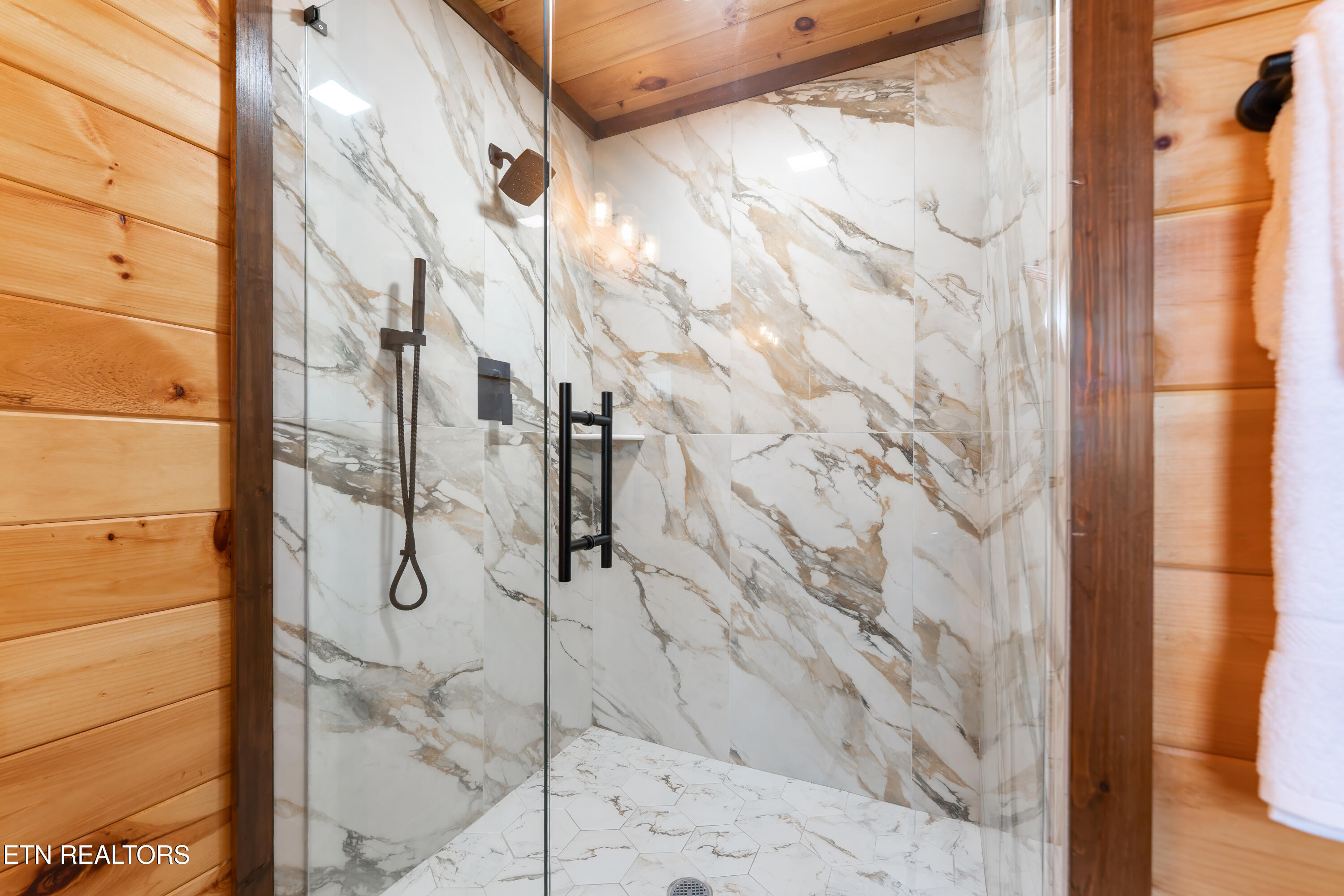 2028 Smoky Cove Road Sevierville, TN 37876 - Photo 20 of 40 _DSC7754-Edit-Edit